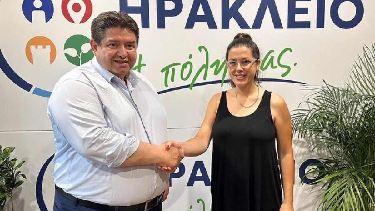 Στο πλευρό του Μιχάλη Καραμαλάκη η διπλωματούχος Αρχιτέκτων-Μηχανικός Μαρία Χατζηδάκη